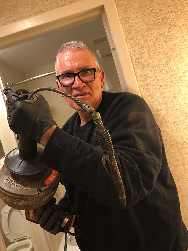 Drain-Medic-Drain-Cleaning-Services-800px-600px